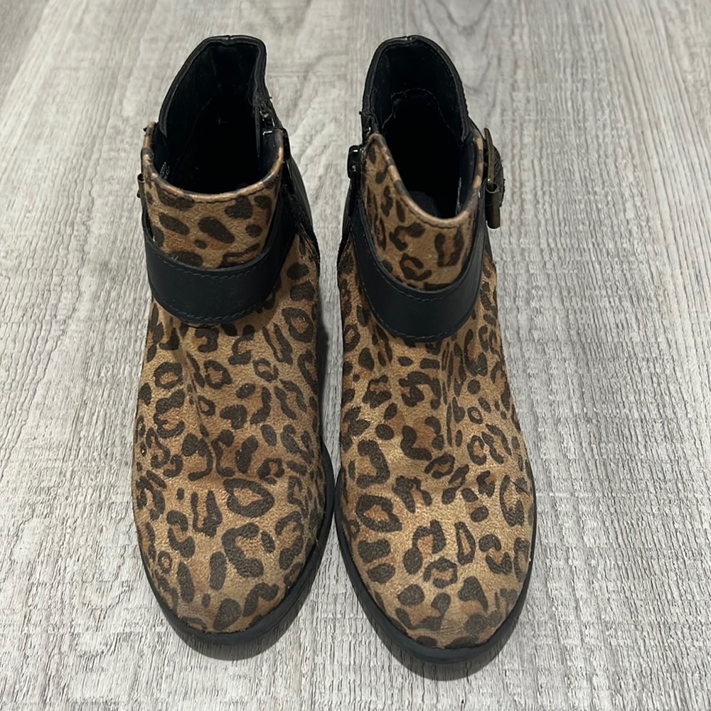 Girl’s Leopard Print Bootie